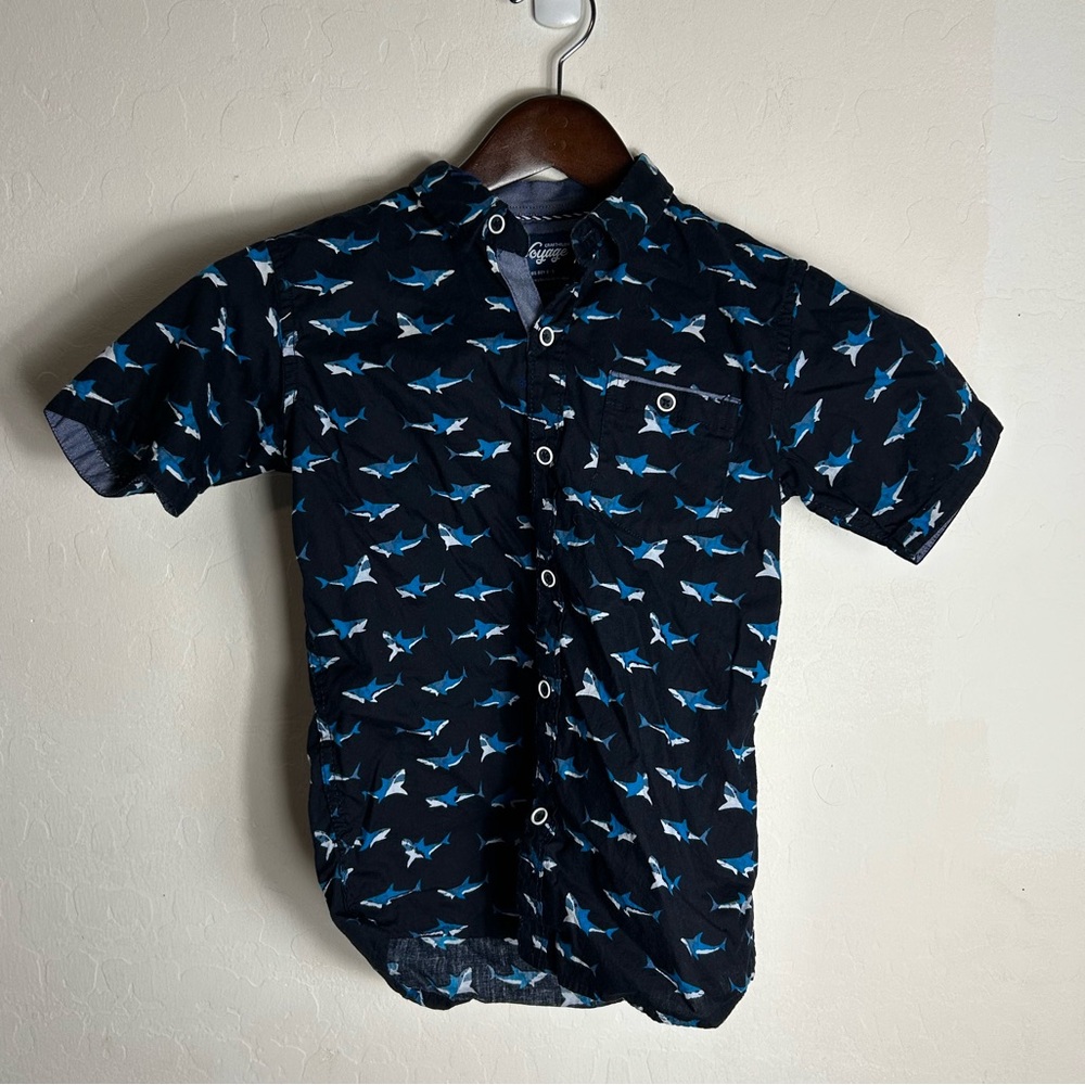 Voyage Craft+Flow Blue Label Shark sharks design